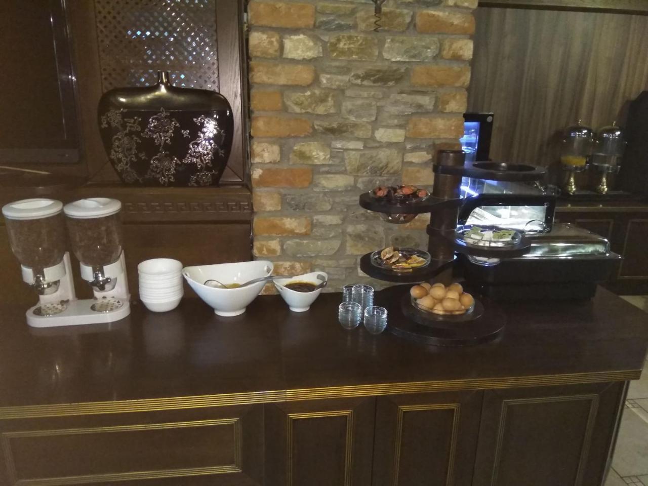Hotel Παραδοσιακο Káto Loutrákion 外观 照片